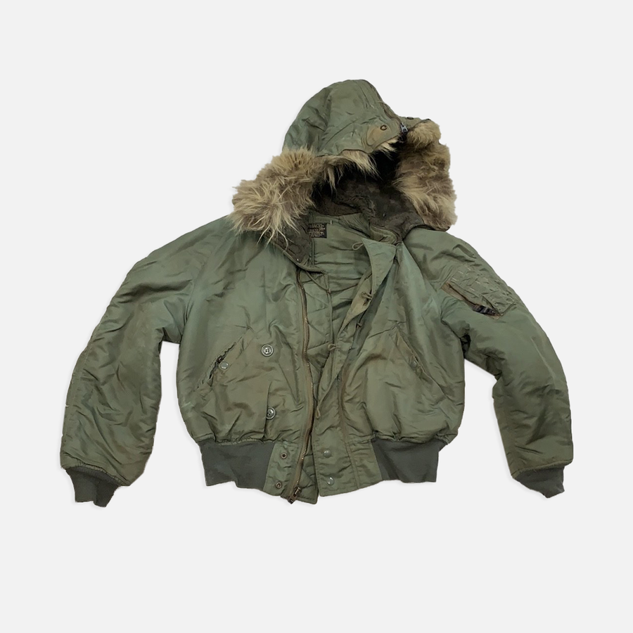 US Army (軍) Vintage Bomber Flight Jacket Vintage military flight jacket – The Era NYC