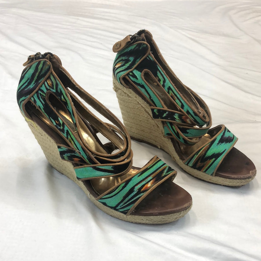 Cynthia Vincent Green Wedges