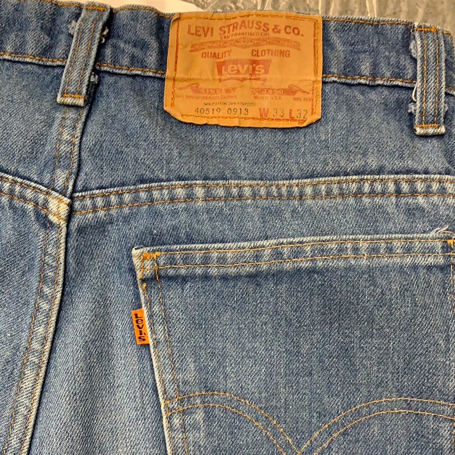 Vintage Levi’s Two Tone Blue Denim Jeans - W33 - The Era NYC