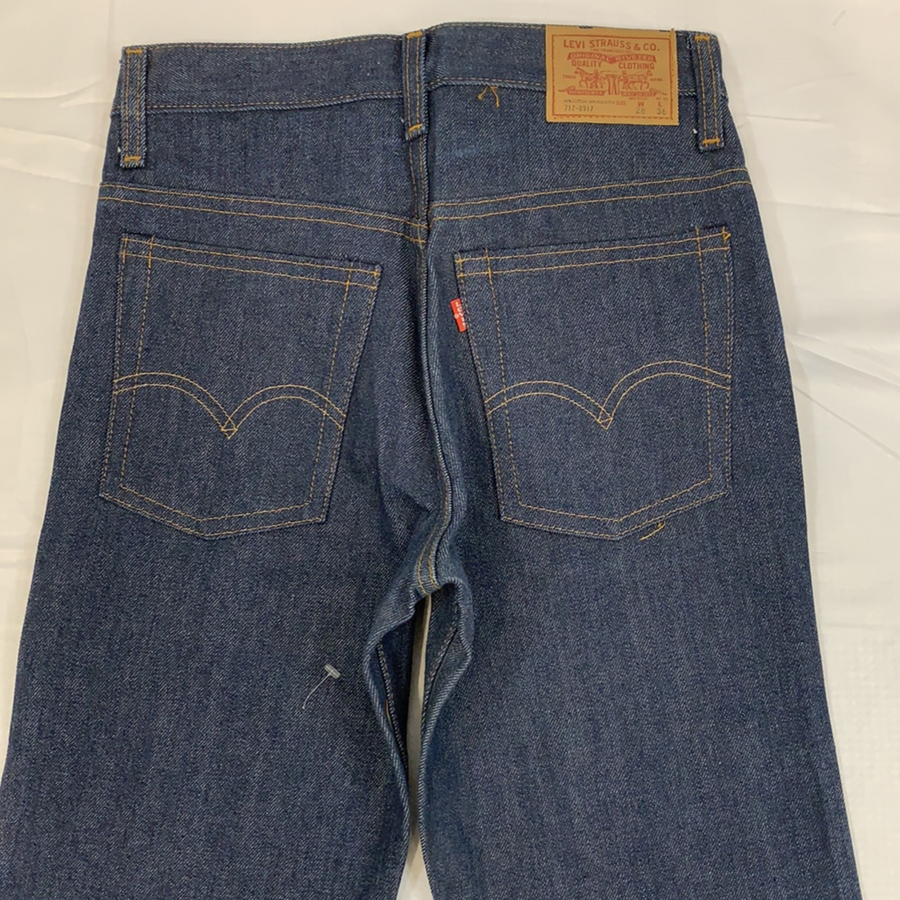 Vintage Levi’s denim 717 Jeans - 28in