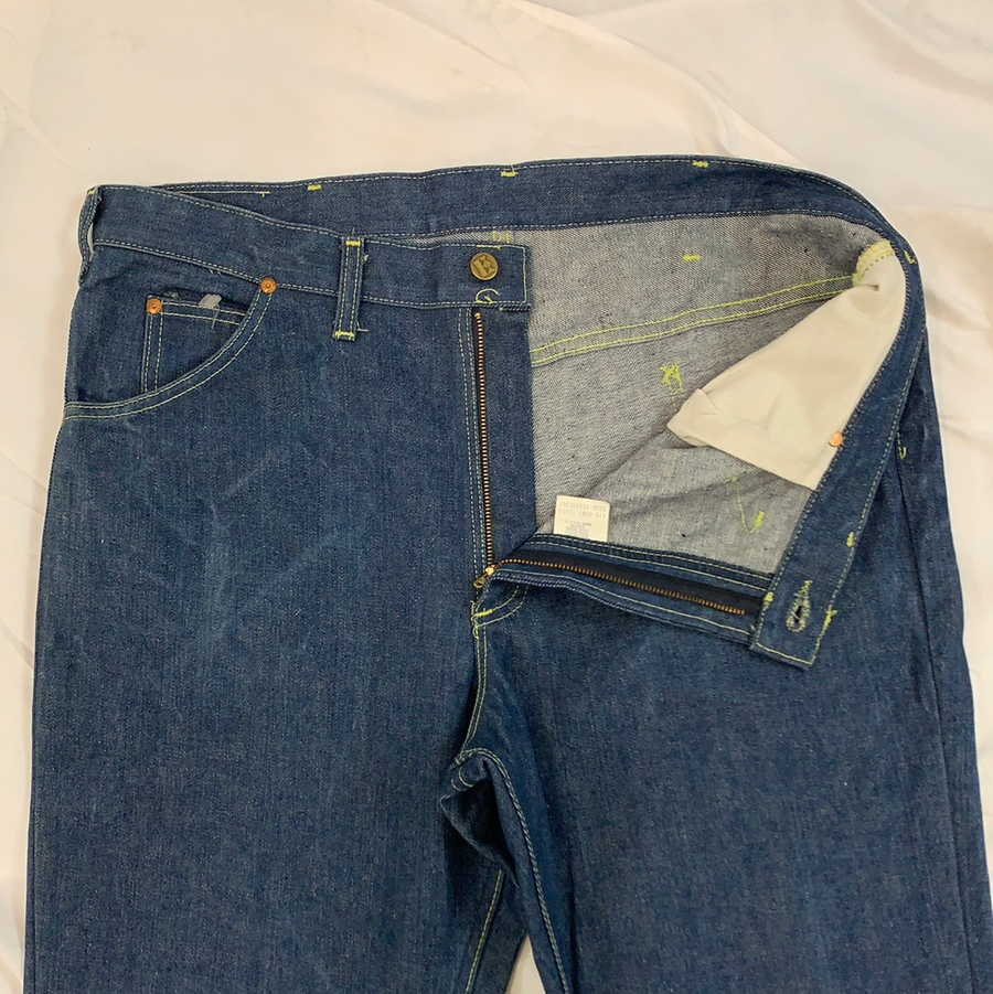 Vintage Lee denim boot cut pants - 36in